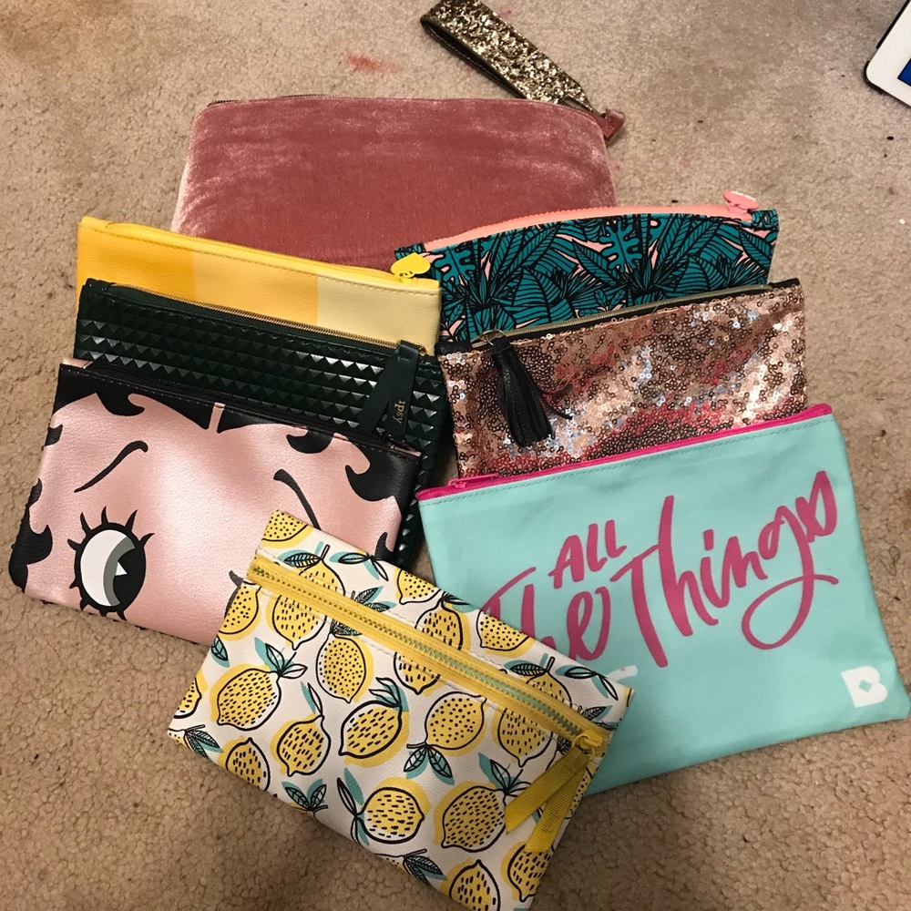8 mini bags